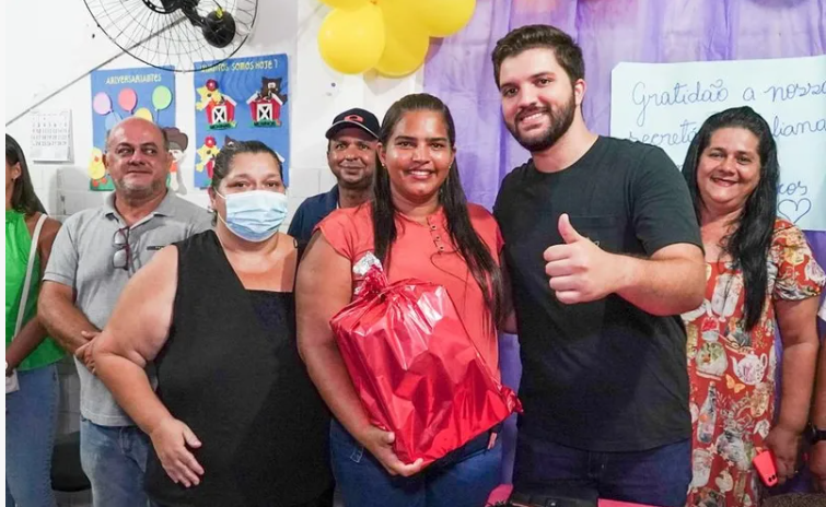 Gestão nas Escolas: Prefeitura de Traipu visita turmas do EJA